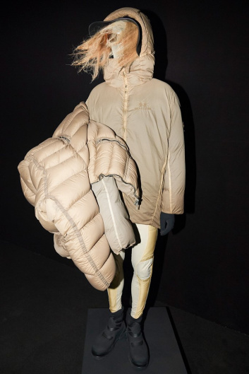 Fotoservizio/FW 20-21/WOMEN/SFILATA/MONCLER/DP2/117