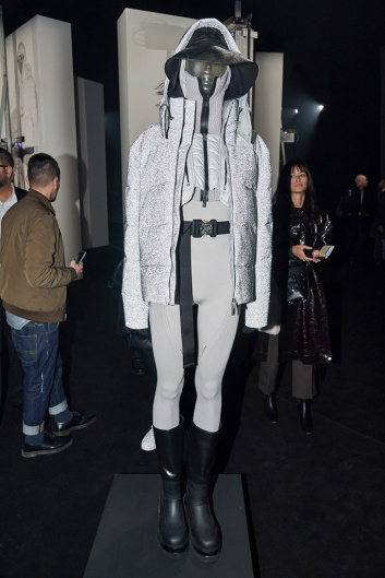 Fotoservizio/FW 20-21/WOMEN/SFILATA/MONCLER/DP2/112