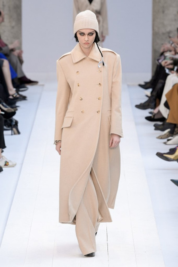 Fotoservizio/FW 20-21/WOMEN/SFILATA/MAX MARA/DP2/12