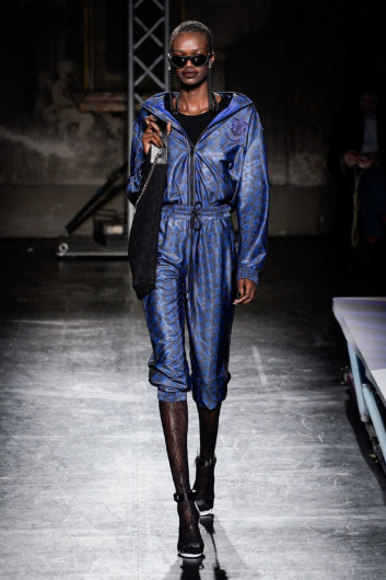 Fotoservizio/FW 20-21/WOMEN/PRESENTAZIONE/EMILIO PUCCI/DP2/1