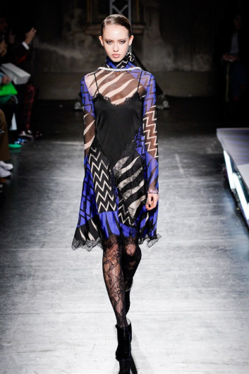 Fotoservizio/FW 20-21/WOMEN/PRESENTAZIONE/EMILIO PUCCI/DP2/2