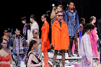 Fotoservizio/FW 20-21/WOMEN/PRESENTAZIONE/EMILIO PUCCI/DP2/48