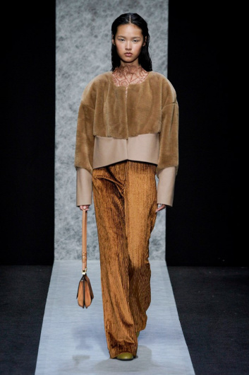 Fotoservizio/FW 20-21/WOMEN/SFILATA/ANTEPRIMA/DP2/2