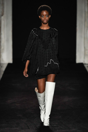 Fotoservizio/FW 20-21/WOMEN/SFILATA/VIVETTA/DP2/13