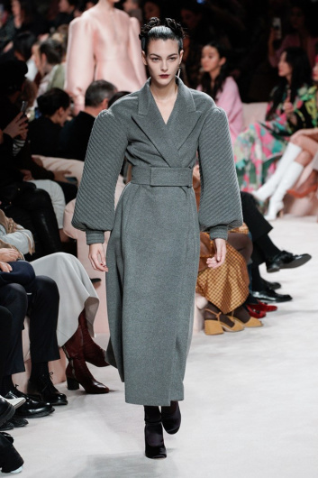 Fotoservizio/FW 20-21/WOMEN/SFILATA/FENDI/DP2/0