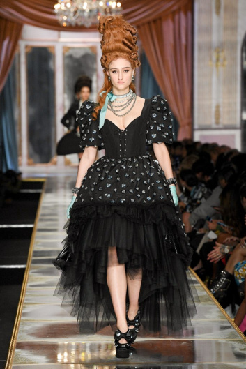 Fotoservizio/FW 20-21/WOMEN/SFILATA/MOSCHINO/DP2/5
