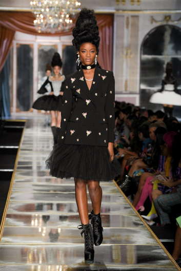 Fotoservizio/FW 20-21/WOMEN/SFILATA/MOSCHINO/DP2/7