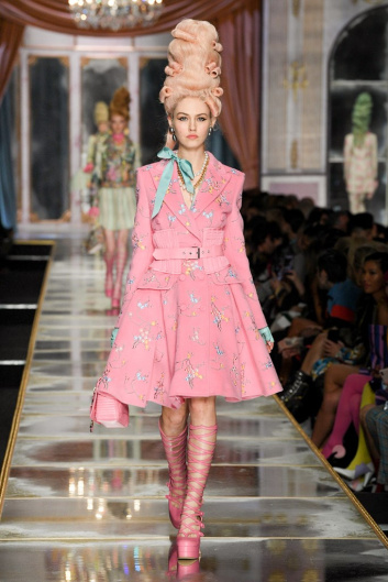 Fotoservizio/FW 20-21/WOMEN/SFILATA/MOSCHINO/DP2/12