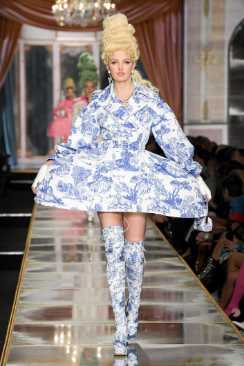 Fotoservizio/FW 20-21/WOMEN/SFILATA/MOSCHINO/DP2/8