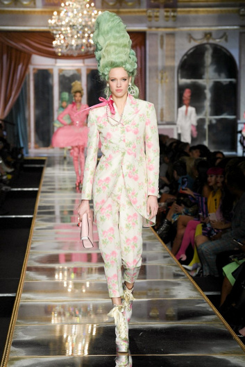 Fotoservizio/FW 20-21/WOMEN/SFILATA/MOSCHINO/DP2/9