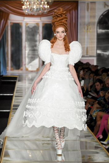 Fotoservizio/FW 20-21/WOMEN/SFILATA/MOSCHINO/DP2/8