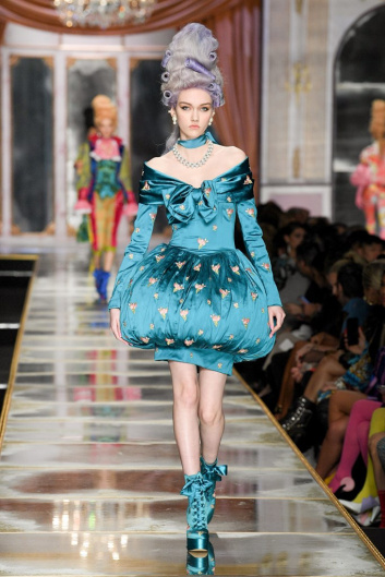 Fotoservizio/FW 20-21/WOMEN/SFILATA/MOSCHINO/DP2/39