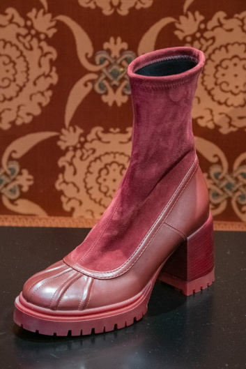 Fotoservizio/FW 20-21/WOMEN/PRESENTAZIONE/CASADEI/DP2/17