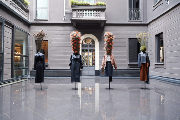 Fotoservizio/FW 20-21/WOMEN/PRESENTAZIONE/COLIAC BY MARTINA GRASSELLI/DP2/0