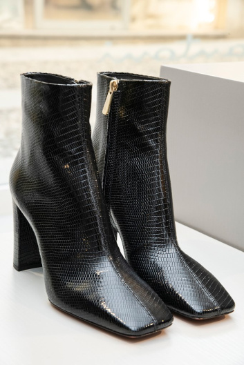 Fotoservizio/FW 20-21/WOMEN/PRESENTAZIONE/SANTONI/DP2/30