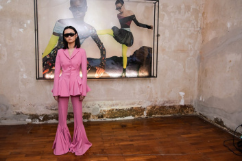 Fotoservizio/FW 20-21/WOMEN/PRESENTAZIONE/ROMEO GIGLI/DP2/15