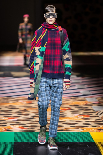 Fotoservizio/FW 20-21/WOMEN/PRESENTAZIONE/UNITED COLORS OF BENETTON/DP2/1