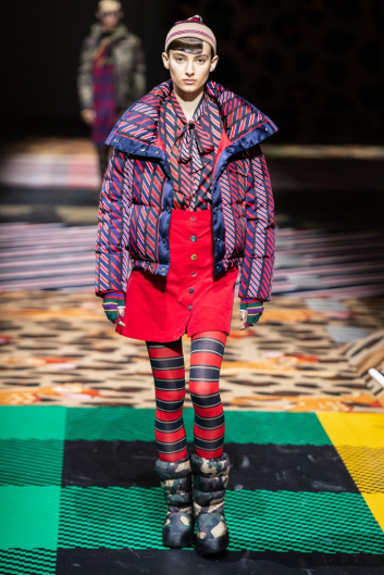 Fotoservizio/FW 20-21/WOMEN/PRESENTAZIONE/UNITED COLORS OF BENETTON/DP2/3