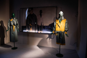 Fotoservizio/FW 20-21/WOMEN/PRESENTAZIONE/ROMEO GIGLI/DP2/17