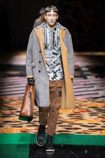 Fotoservizio/FW 20-21/WOMEN/PRESENTAZIONE/UNITED COLORS OF BENETTON/DP2/8