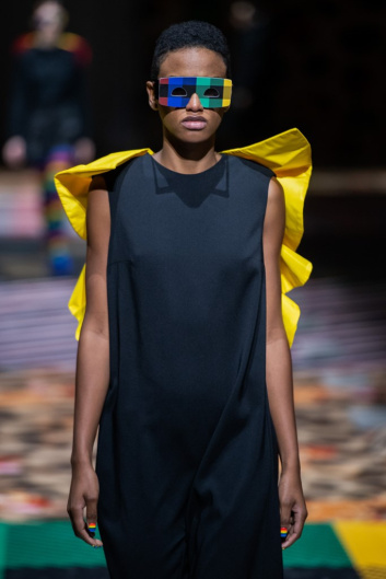 Fotoservizio/FW 20-21/WOMEN/PRESENTAZIONE/UNITED COLORS OF BENETTON/DP2/22