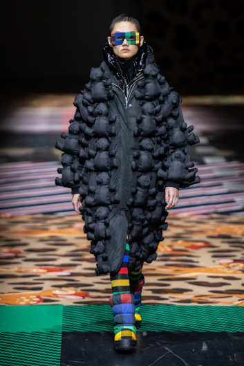 Fotoservizio/FW 20-21/WOMEN/PRESENTAZIONE/UNITED COLORS OF BENETTON/DP2/25