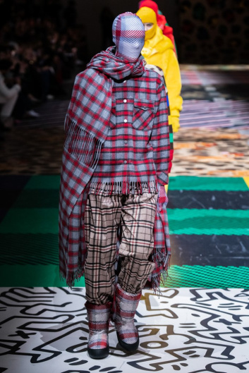 Fotoservizio/FW 20-21/WOMEN/PRESENTAZIONE/UNITED COLORS OF BENETTON/DP2/27