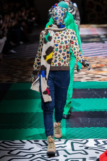 Fotoservizio/FW 20-21/WOMEN/PRESENTAZIONE/UNITED COLORS OF BENETTON/DP2/28