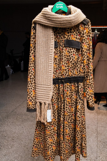 Fotoservizio/FW 20-21/WOMEN/PRESENTAZIONE/UNITED COLORS OF BENETTON/DP2/78