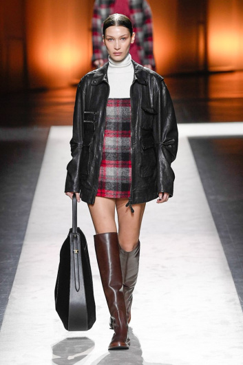 Fotoservizio/FW 20-21/WOMEN/SFILATA/TOD'S/DP2/7