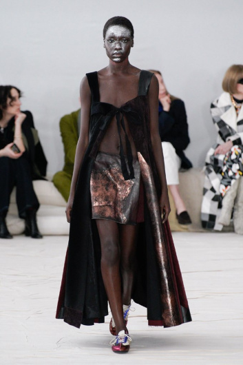 Fotoservizio/FW 20-21/WOMEN/SFILATA/MARNI/DP2/2