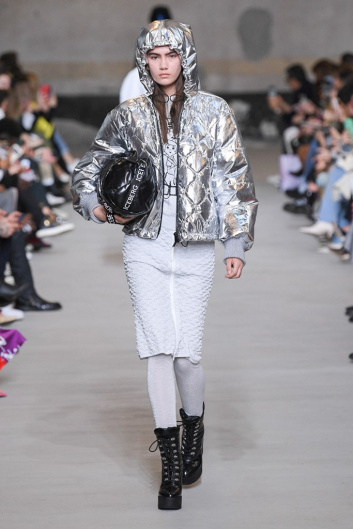 Fotoservizio/FW 20-21/WOMEN/SFILATA/ICEBERG/DP2/4