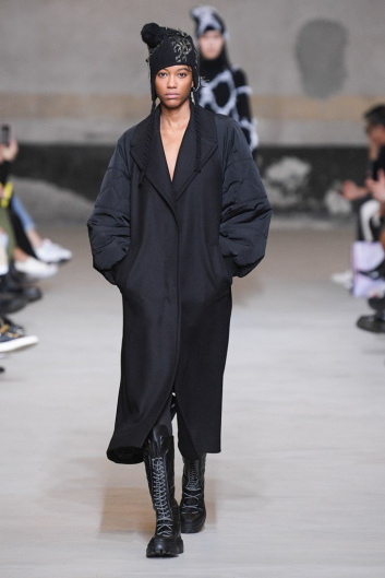 Fotoservizio/FW 20-21/WOMEN/SFILATA/ICEBERG/DP2/0