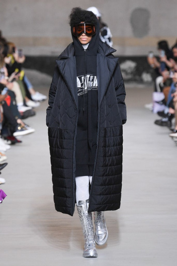 Fotoservizio/FW 20-21/WOMEN/SFILATA/ICEBERG/DP2/2