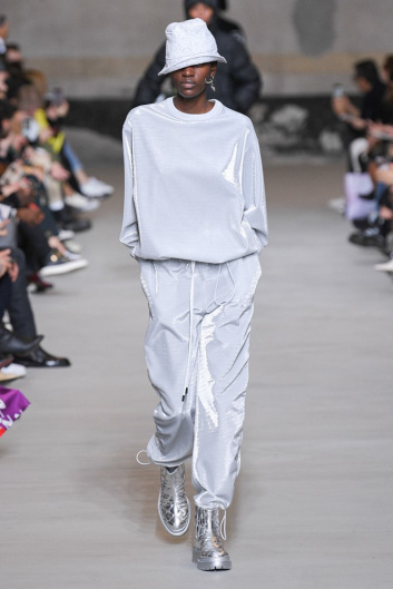 Fotoservizio/FW 20-21/WOMEN/SFILATA/ICEBERG/DP2/9