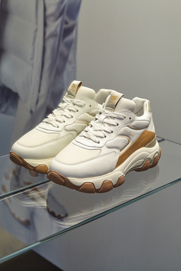 Fotoservizio/FW 20-21/WOMEN/PRESENTAZIONE/HOGAN/DP2/17