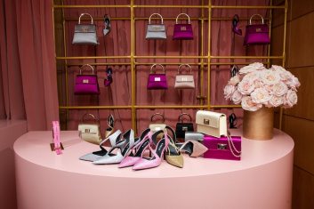 Fotoservizio/FW 20-21/WOMEN/PRESENTAZIONE/FURLA/DP2/26