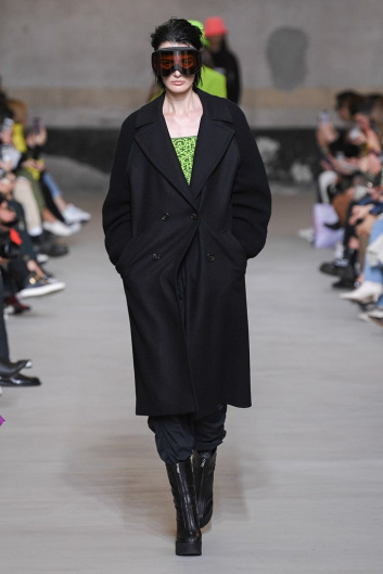 Fotoservizio/FW 20-21/WOMEN/SFILATA/ICEBERG/DP2/9