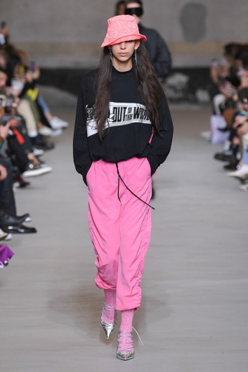 Fotoservizio/FW 20-21/WOMEN/SFILATA/ICEBERG/DP2/11