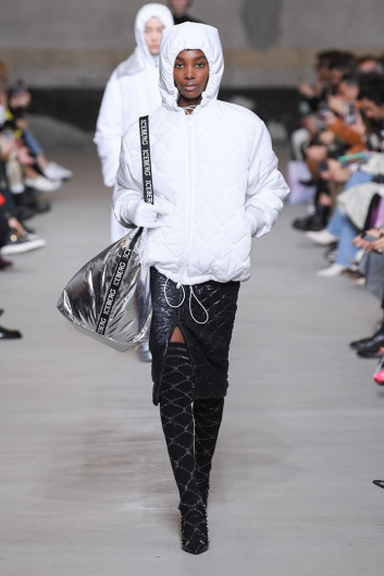 Fotoservizio/FW 20-21/WOMEN/SFILATA/ICEBERG/DP2/5