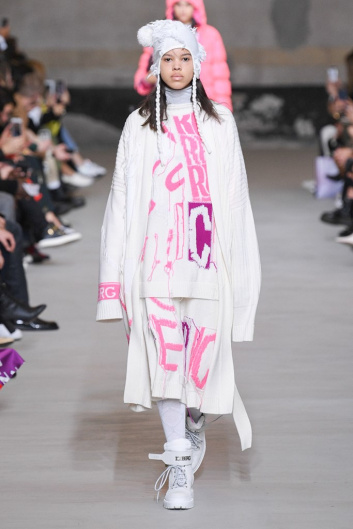 Fotoservizio/FW 20-21/WOMEN/SFILATA/ICEBERG/DP2/18