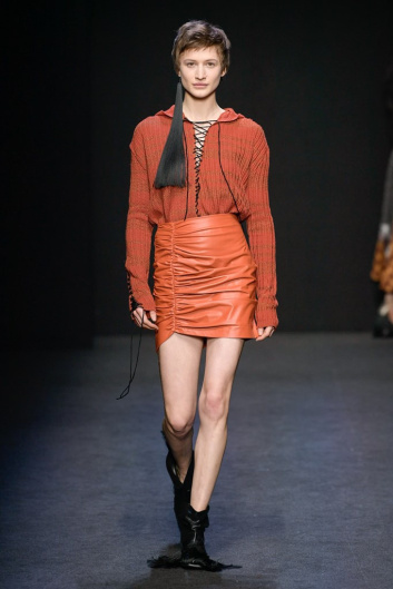 Fotoservizio/FW 20-21/WOMEN/SFILATA/CRISTIANO BURANI/DP2/4
