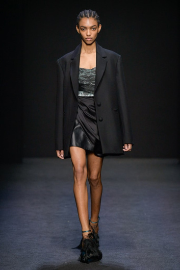 Fotoservizio/FW 20-21/WOMEN/SFILATA/CRISTIANO BURANI/DP2/10