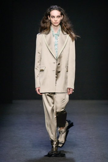 Fotoservizio/FW 20-21/WOMEN/SFILATA/CRISTIANO BURANI/DP2/13