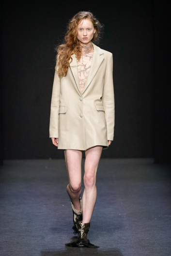 Fotoservizio/FW 20-21/WOMEN/SFILATA/CRISTIANO BURANI/DP2/14