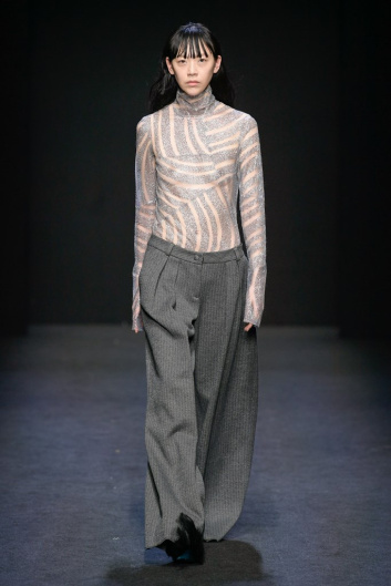 Fotoservizio/FW 20-21/WOMEN/SFILATA/CRISTIANO BURANI/DP2/7