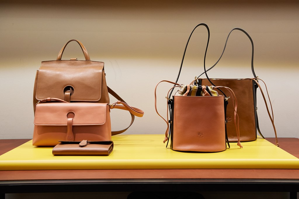 Fotoservizio/FW 20-21/WOMEN/PRESENTAZIONE/IL BISONTE/DP2/1