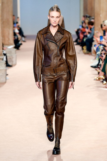 Fotoservizio/FW 20-21/WOMEN/SFILATA/SALVATORE FERRAGAMO/DP2/9