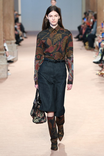 Fotoservizio/FW 20-21/WOMEN/SFILATA/SALVATORE FERRAGAMO/DP2/4