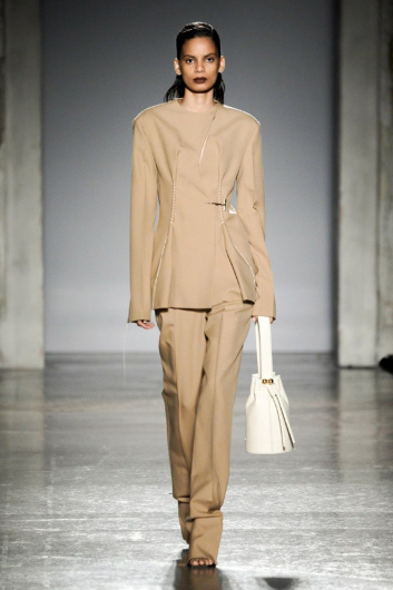 Fotoservizio/FW 20-21/WOMEN/SFILATA/GABRIELE COLANGELO/DP2/8